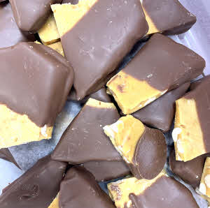 chocolate pnut brittle